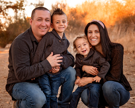 FamilyhugsLargeFileNoHaircrop