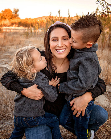 MomandherboysLargeFile
